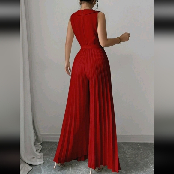 Women's Elegant Double-Breasted Pleated Jumpsuit In Apricot, Suitable For Spring - Picture 2 of 4